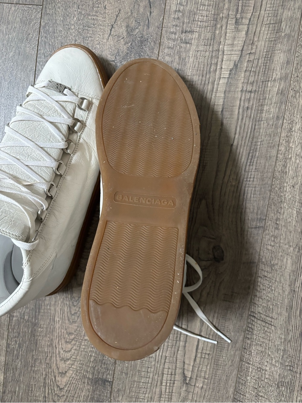 Balenciaga Arena High Sneakers - Picture 3 of 5